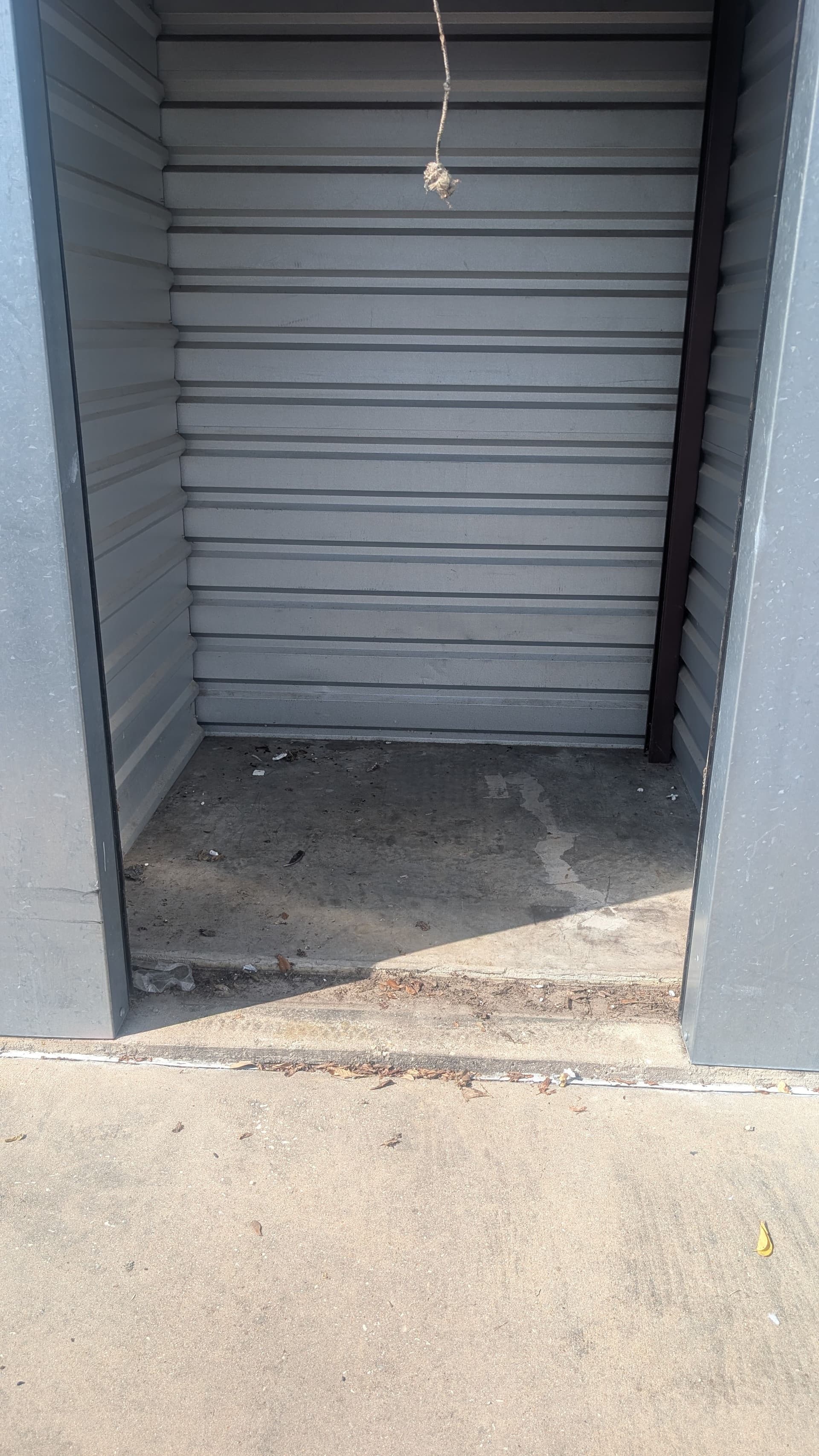 Gallery photos for Storage Unit Cleanout in Pflugerville Packed to Empty Fast: Image #1