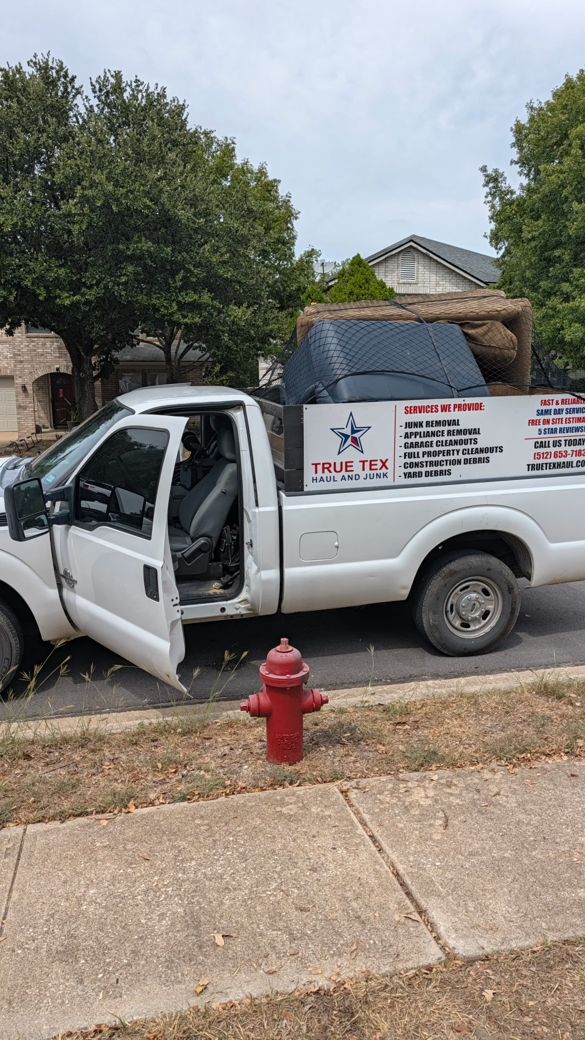 Gallery photos for Full Truckload Cleanout Handled in Cedar Park: Image #1