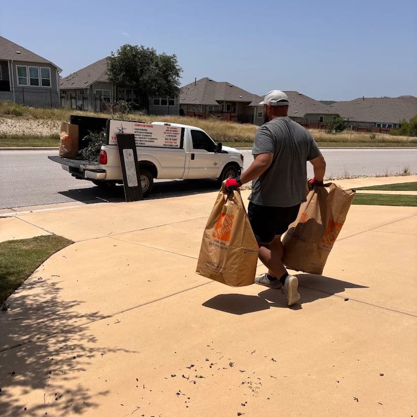 Gallery photos for Yard Debris Pickup and Removal Done Right in Georgetown: Image #2