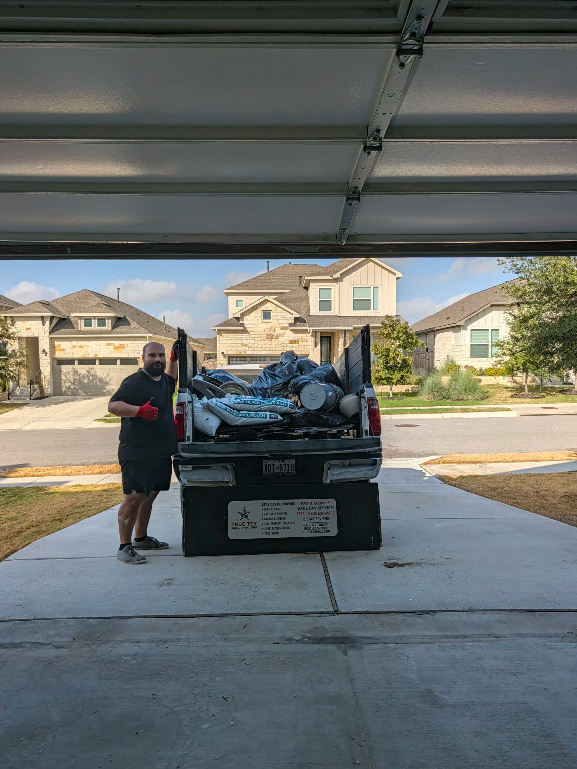 Gallery photos for Garage Cleanout and Construction Debris Removal in Round Rock: Image #1