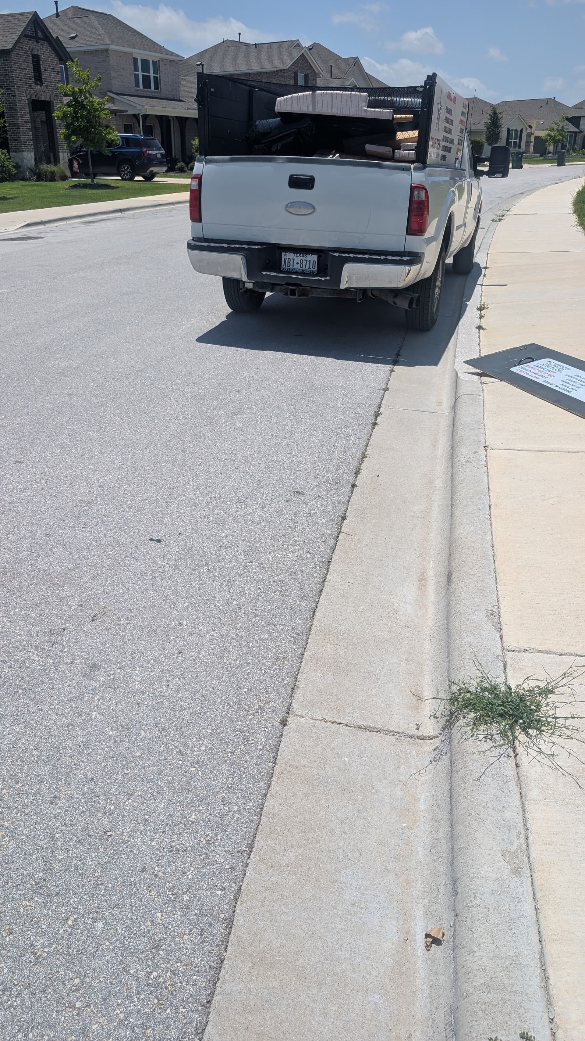 Gallery photos for Curbside Bulk Trash Pickup Done Right in Georgetown Texas: Image #1
