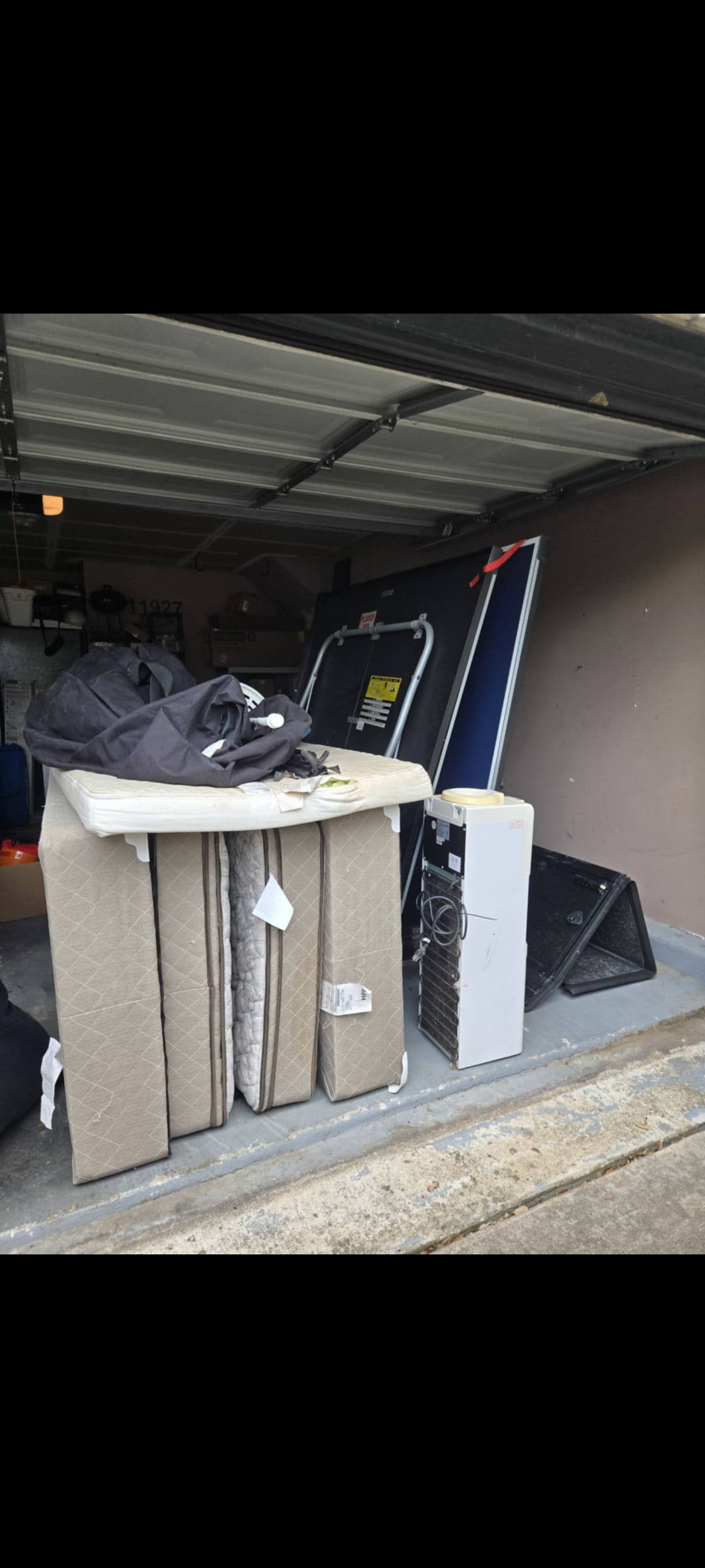 Garage Cleanout Clears Out Bulk Items in Hutto TX image