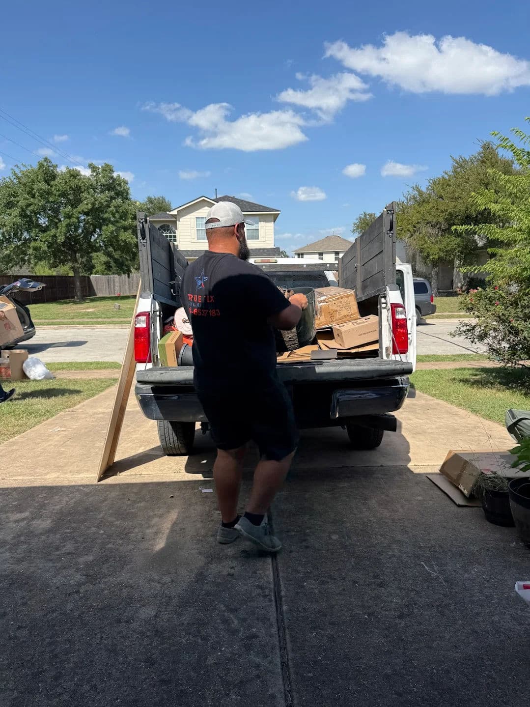 Gallery photos for Round Rock Garage Cleanout That Took Back the Space: Image #2