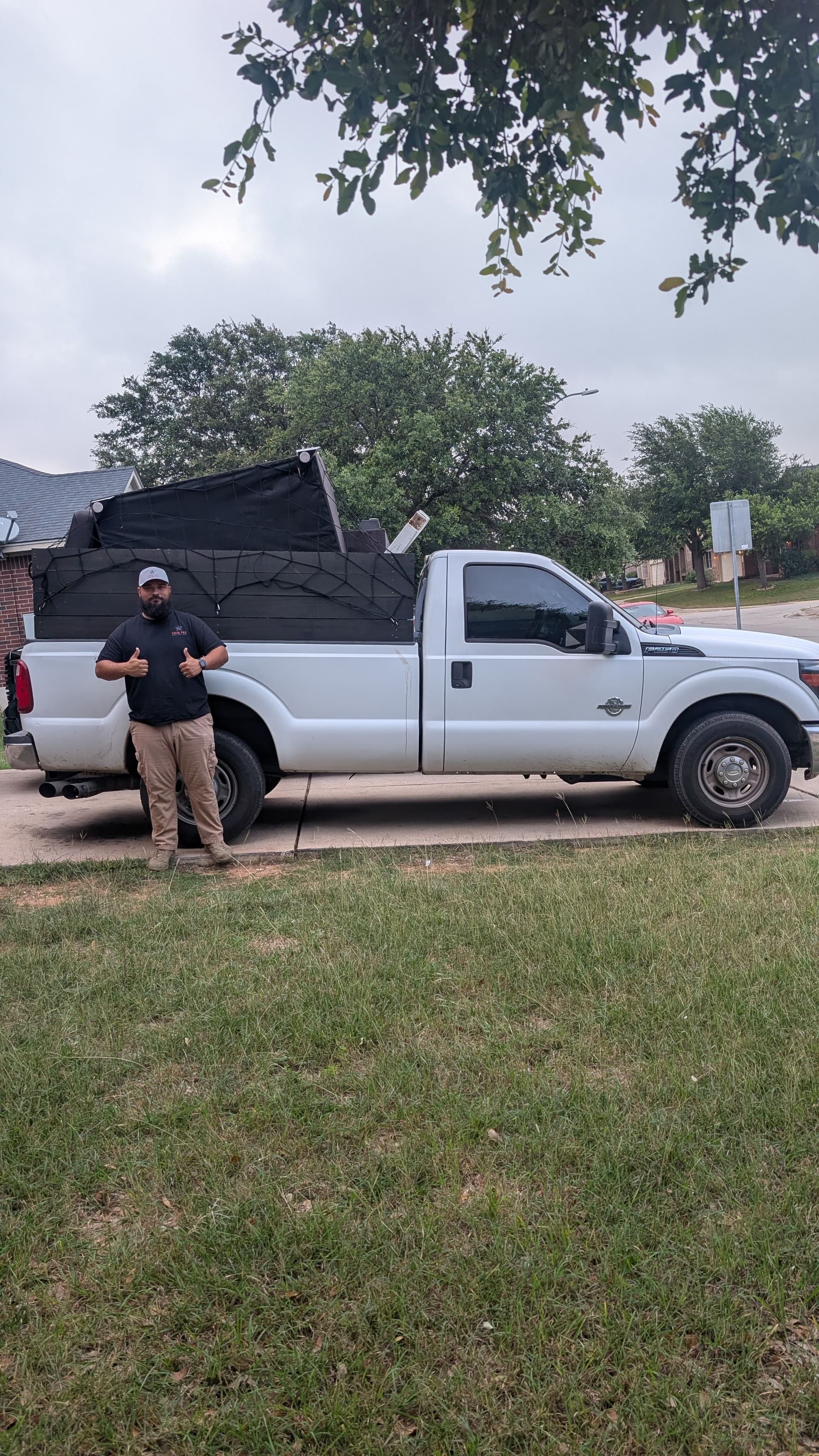 Full Truckload Junk Removal Knocked Out in Pflugerville image