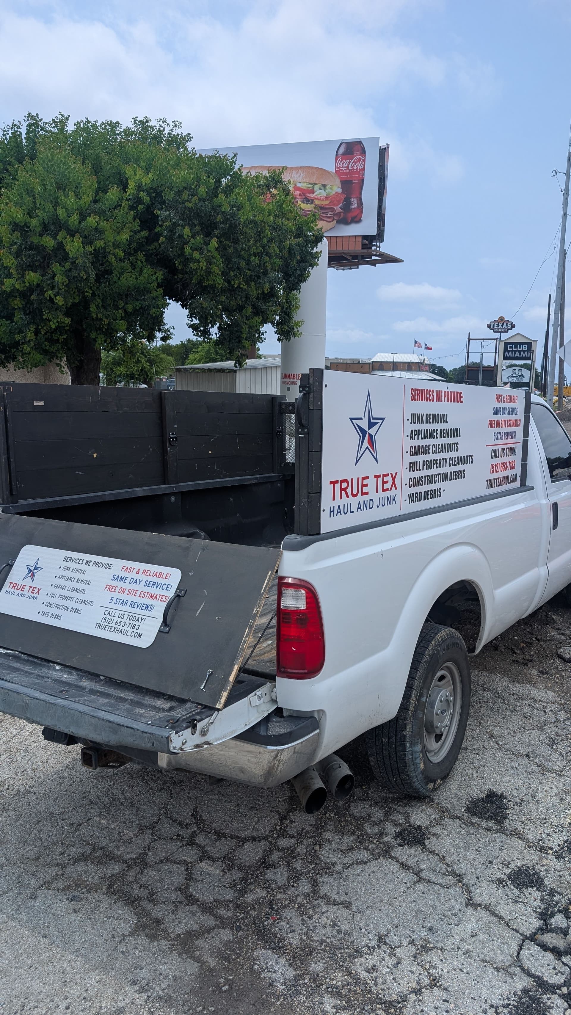 Gallery photos for The Truck Is Empty and Ready for Your Junk: Image #1