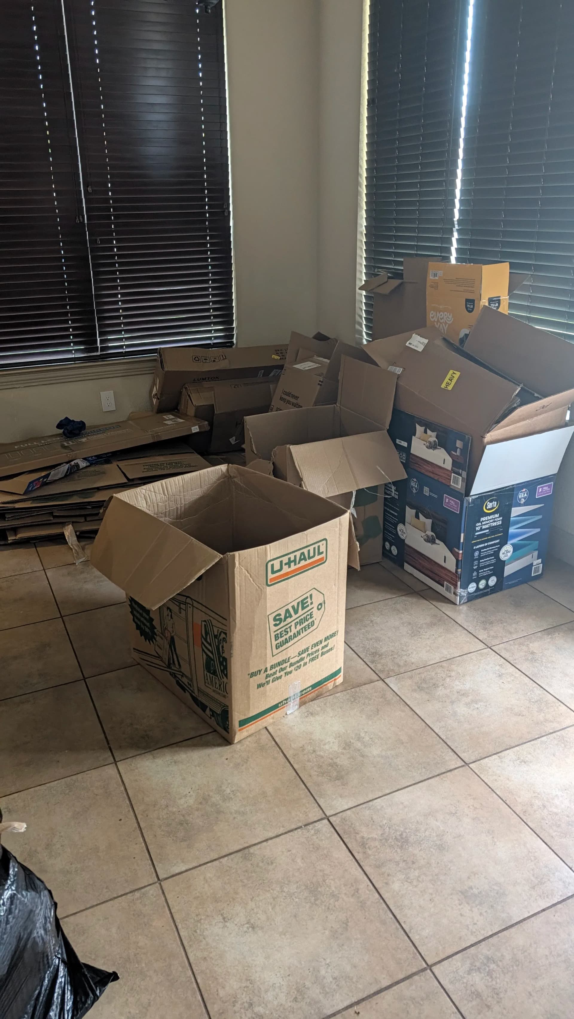 Post-Move Cardboard Cleanout in Pflugerville image